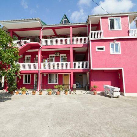 Guest House Imeda Квариати Екстериор снимка