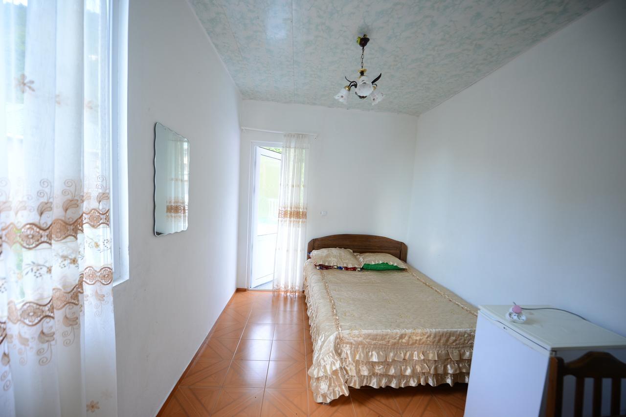 Guest House Imeda Квариати Екстериор снимка